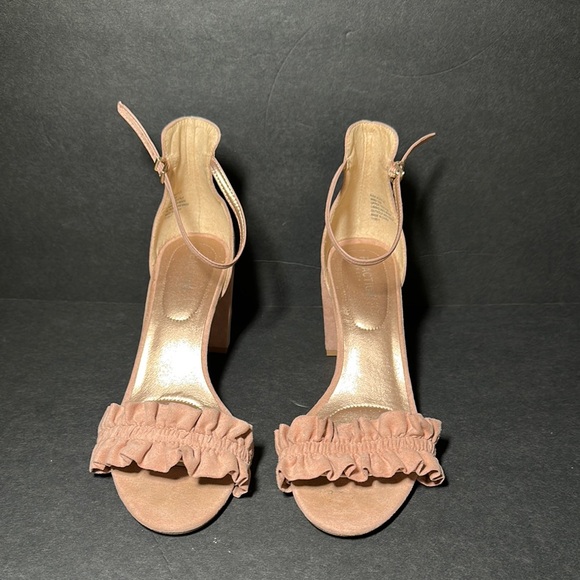 Reaction Kenneth Cole Tan and Pink Floral Heels - Picture 1 of 5